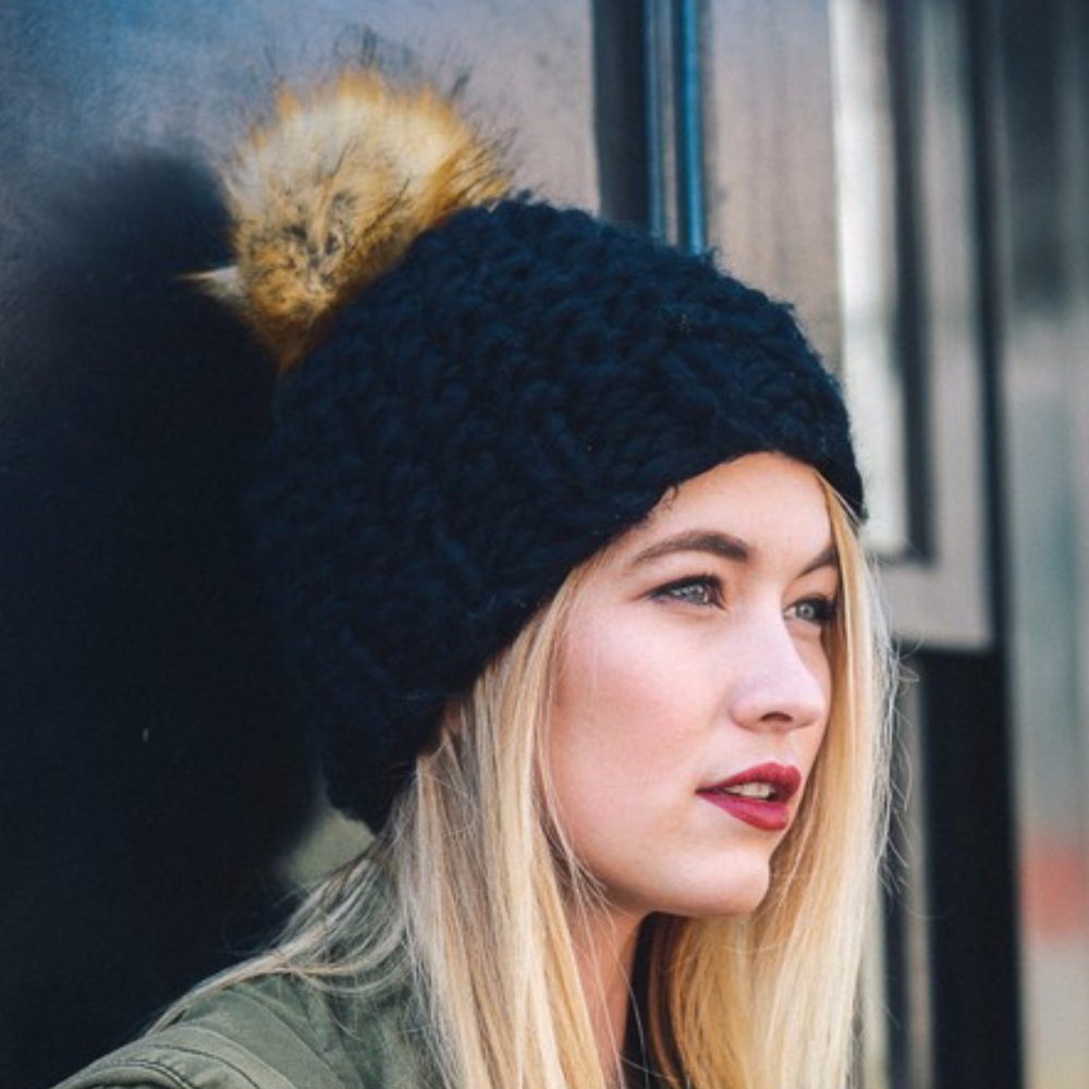 chunky Knit Pom fall winter Beanie - Picture 3 of 11